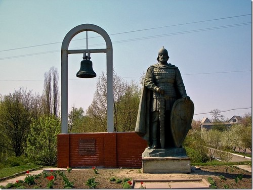 Переяслав-Хмельницький, пам'ятник Володимиру Великому